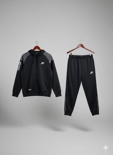 NIKE CATONIC
FLEECE
SHOULDER
CONTRAST TRACK
SUIT